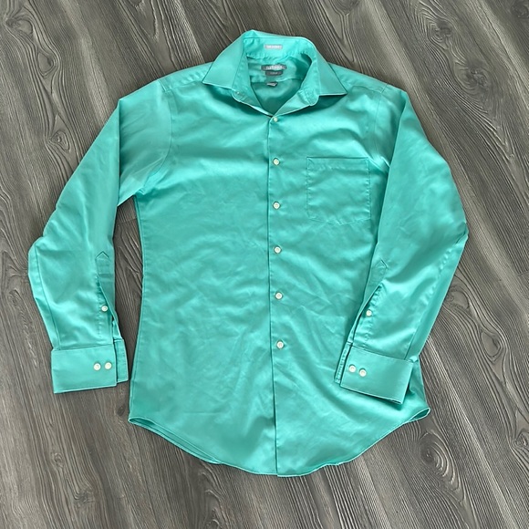 Van Heusen | Shirts | Van Heusen Button Down | Poshmark